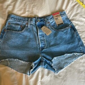 Levi cut off shorts pin stripe